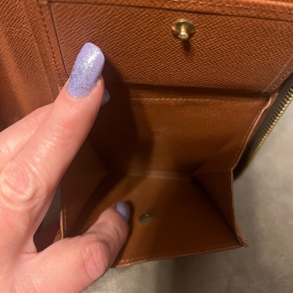 Vintage LV oversized wallet - Picture 7 of 11